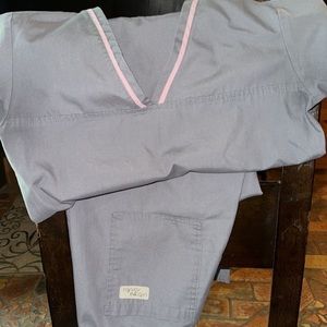 Urban scrub set